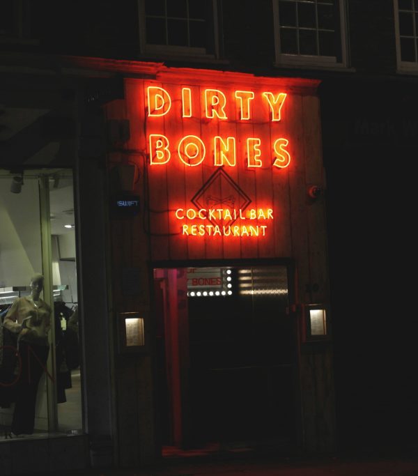 Dirty Bones, Kensington